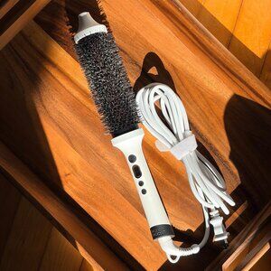 BondiBoost Infrared Heated Thermal Hot Round Brush – Excellent Condition